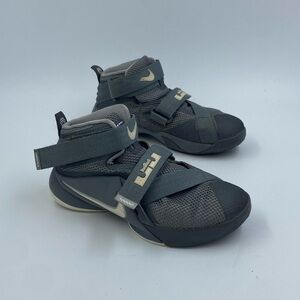 New Nike Youth Lebron Soldier IX (PS) Shoes (776472-003)  Youth US 12c